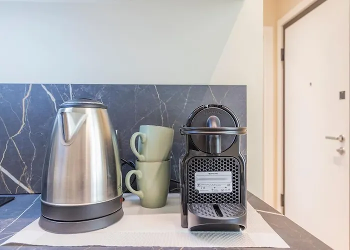 Escape - In The Heart Of Motorvalley * Modena